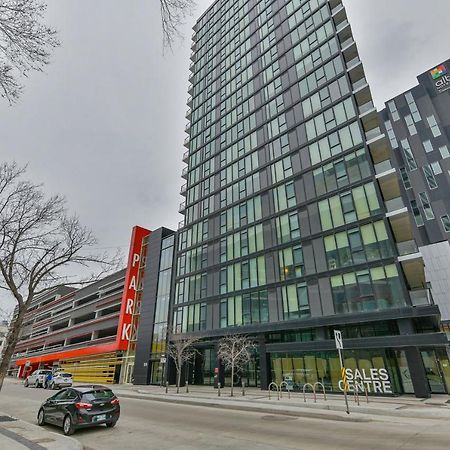 Luxury Skyline Condo In Downtown Free 24/7 Parking Winnipeg Esterno foto
