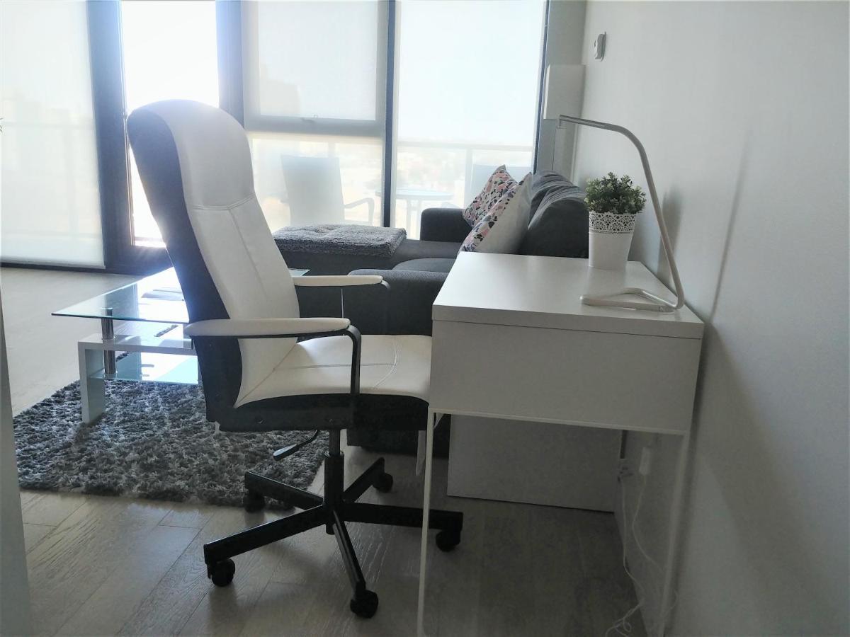 Luxury Skyline Condo In Downtown Free 24/7 Parking Winnipeg Esterno foto