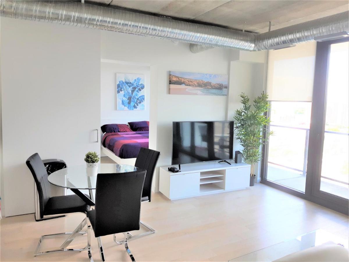Luxury Skyline Condo In Downtown Free 24/7 Parking Winnipeg Esterno foto