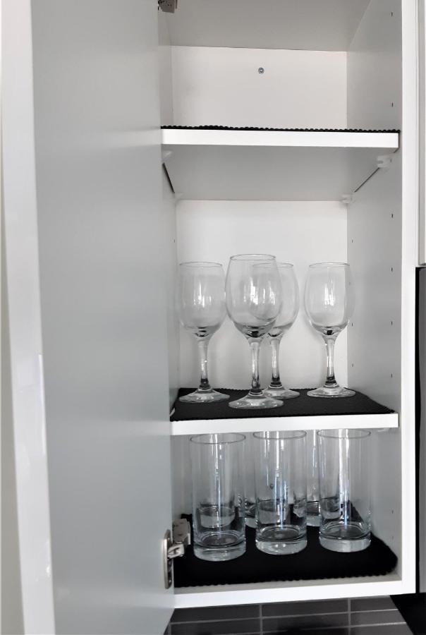 Luxury Skyline Condo In Downtown Free 24/7 Parking Winnipeg Esterno foto