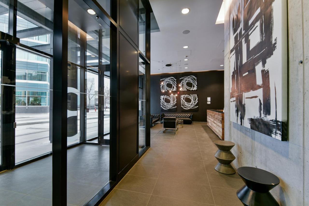 Luxury Skyline Condo In Downtown Free 24/7 Parking Winnipeg Esterno foto
